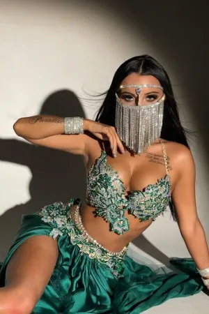Annissa wearing a glittery facemask 